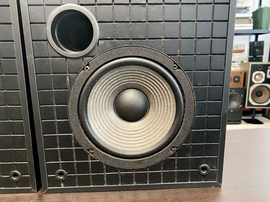 Тонколони JBL TLX