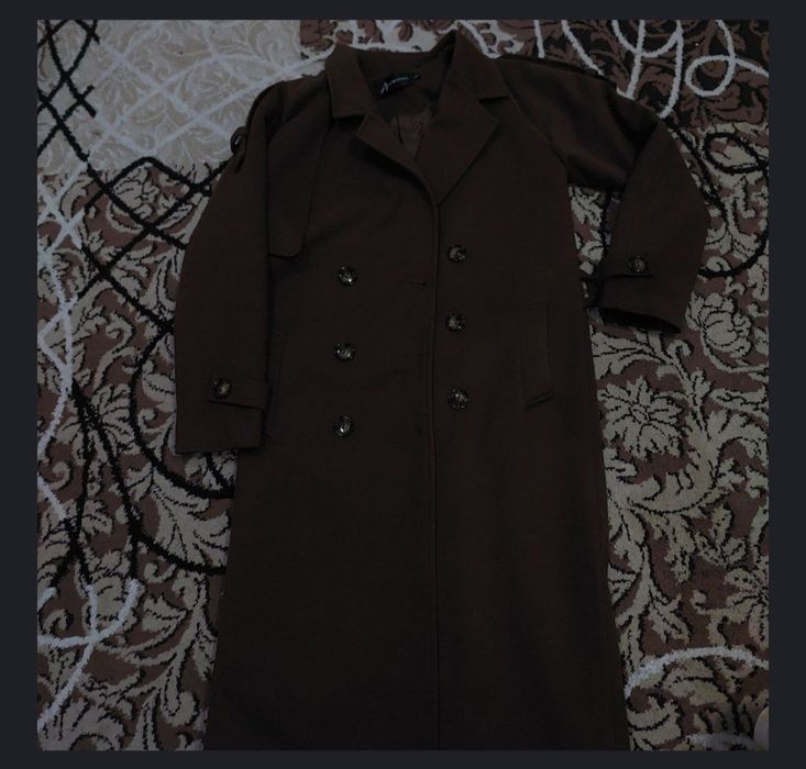 Пальто размер кичиклик киляпти размер М/Л га тучами бемалол