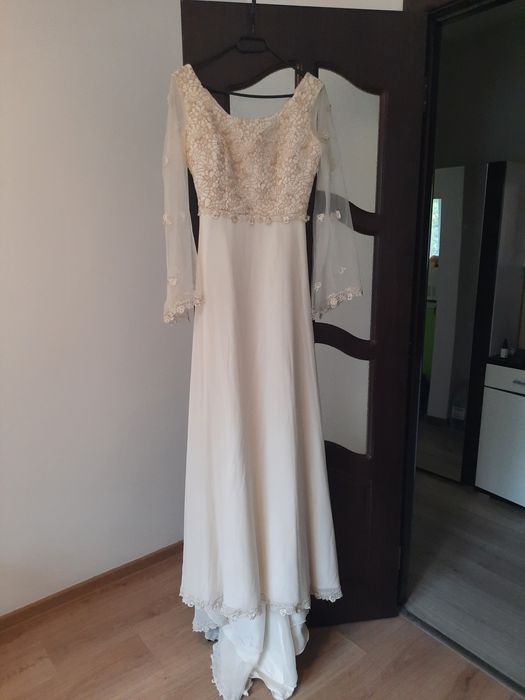 Rochie mireasa stare f buna