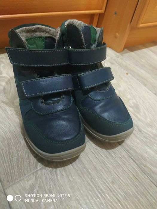 Продам кожаные ботинки 30р