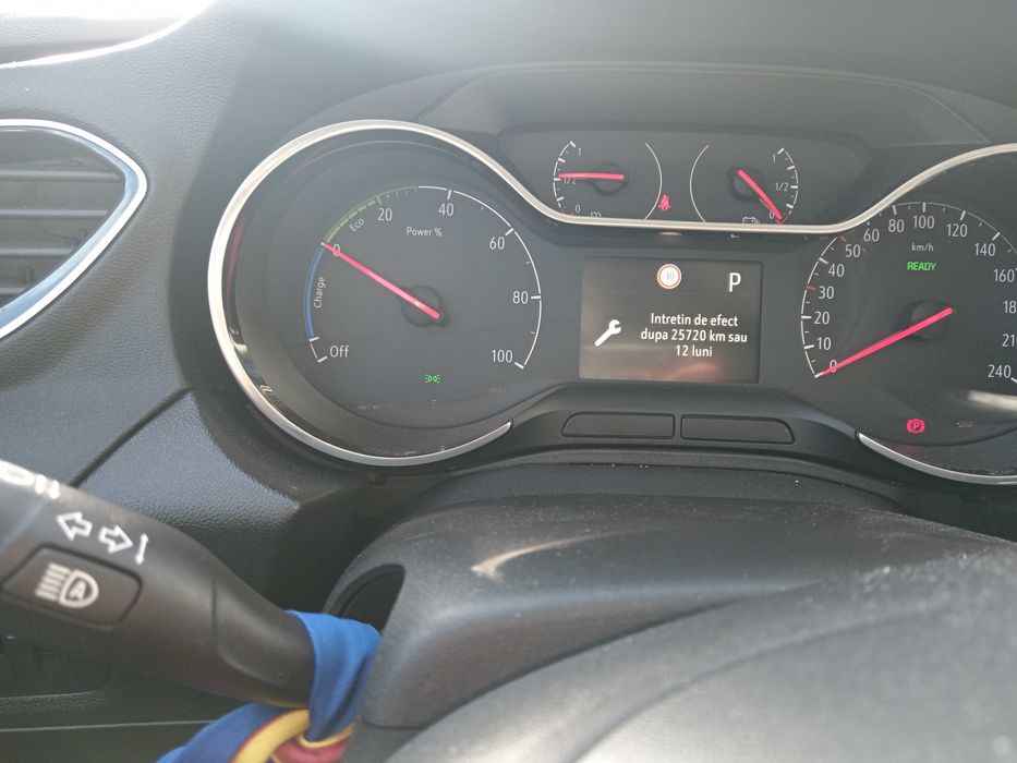 Opel grandland x plug in hybrid 2021 schimb cu 4x4 an similar