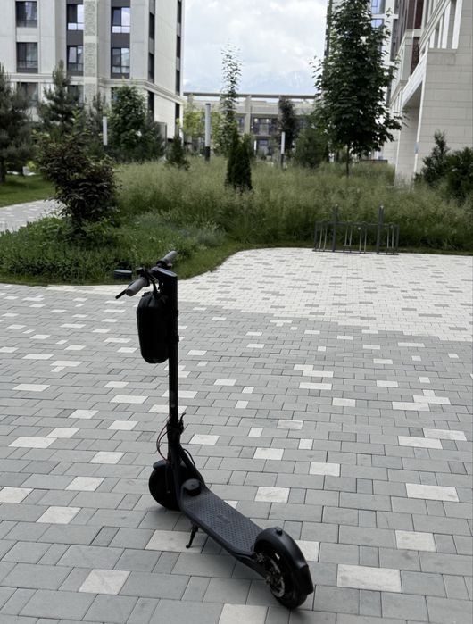Электро самокат Ninebot f30