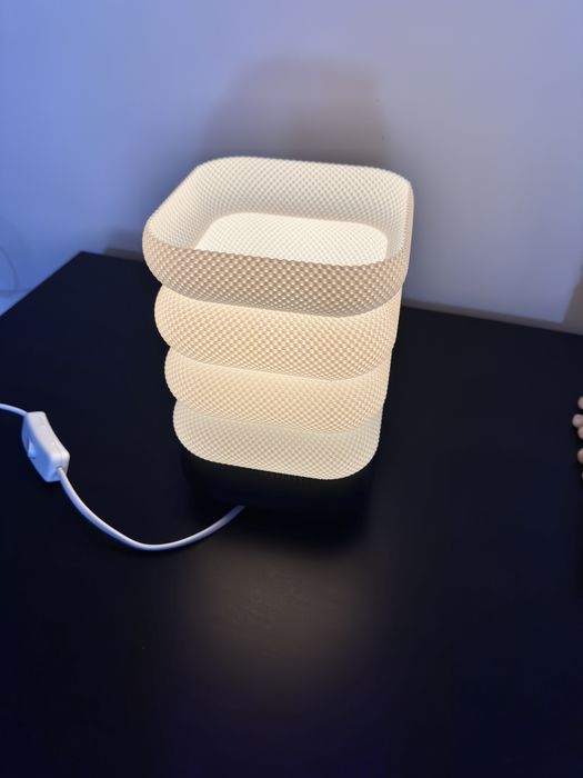 Настолна лампа : Модел SPARK