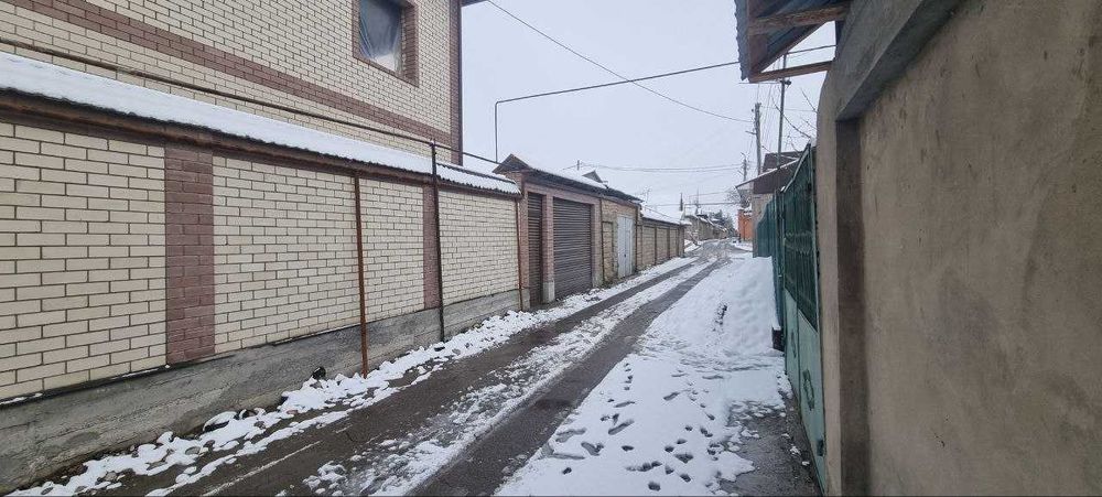 Продаётся участок с домом ( коробка) Яшнабадский р. мах.Мохирлар