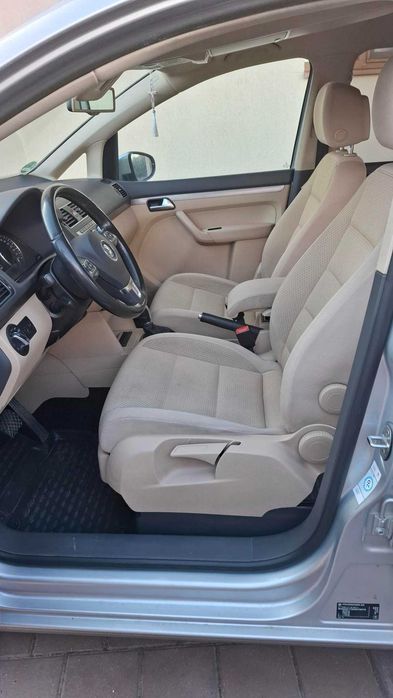 VOLKSWAGEN Touran 2014 — imagine 4