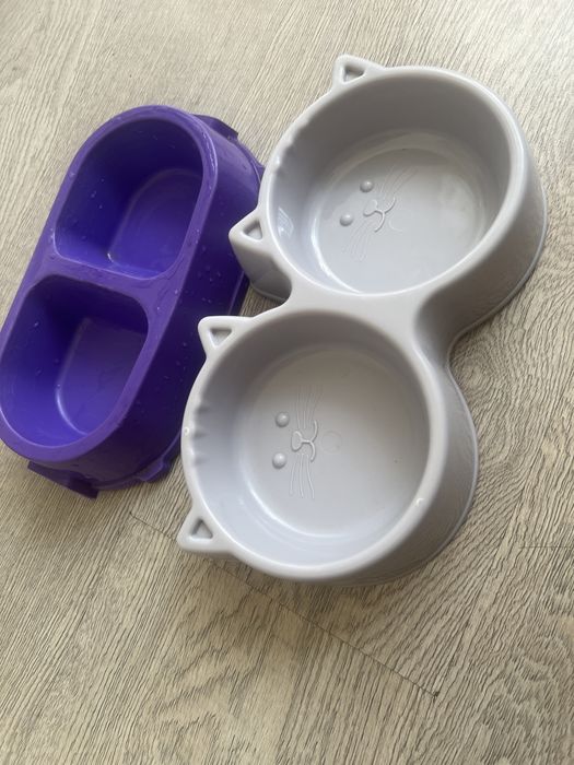 Миски для кошек , игрушку продам