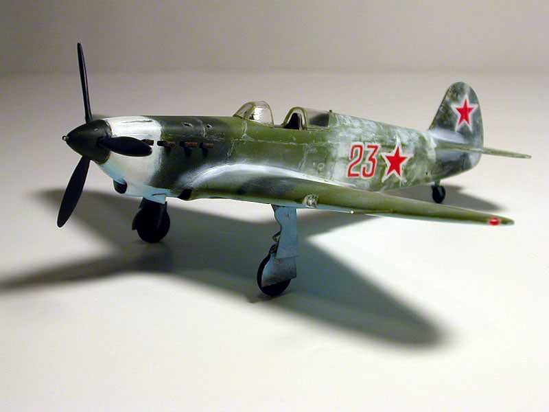 Сборная модель самолета Як-1 (Амодел 1/72)