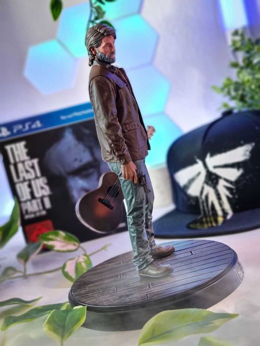 Статуетка Dark Horse Games: The Last of Us Part II - JOEL, 22 cm.