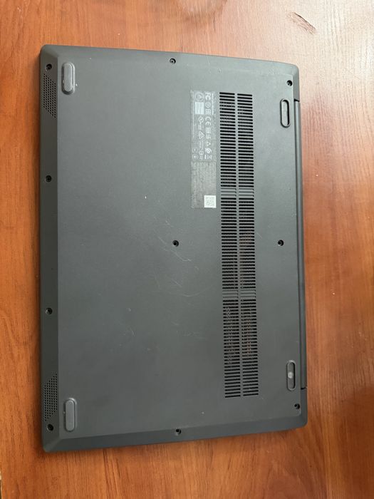 ПРОДАМ Ноутбук Lenovo IdeaPad V15