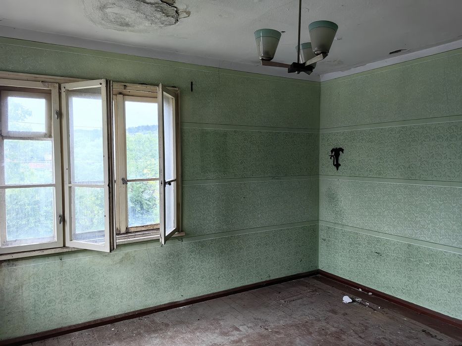 Продава се Къща в София, Кремиковци - 128 кв.м за 1055 €/кв.м - Снимка #1