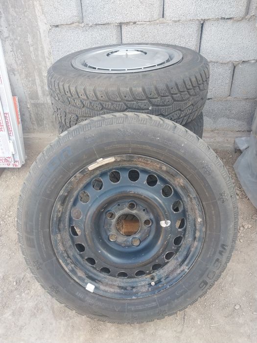 Прадаеться Шина Мерс