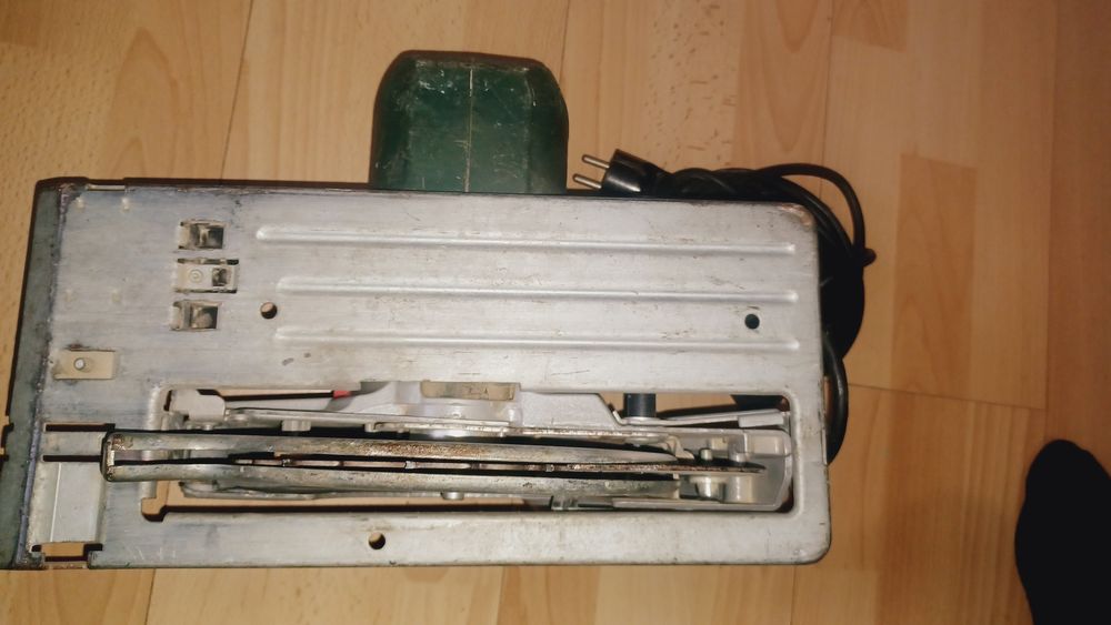 Мощен и голям Ръчен Циркуляр Бош PKS 66 BOSCH Англия