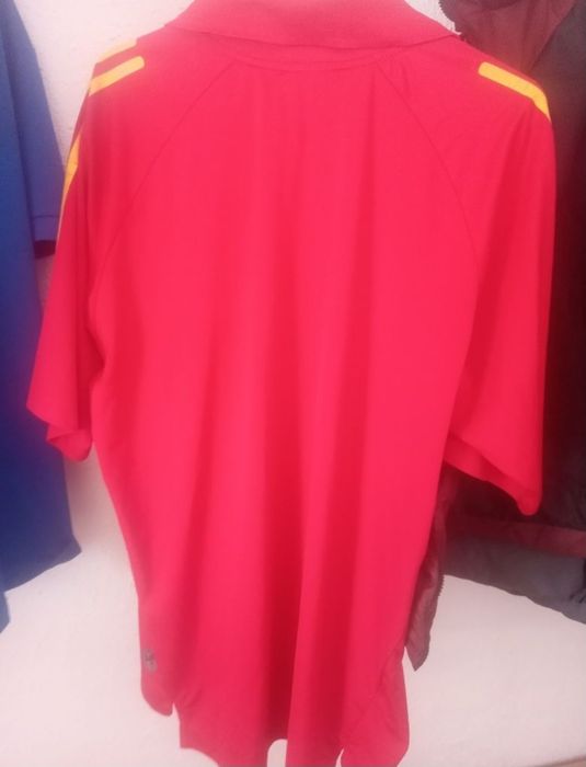 Tricou Adidas - Romania - marime M - Original - stare foarte buna

Men