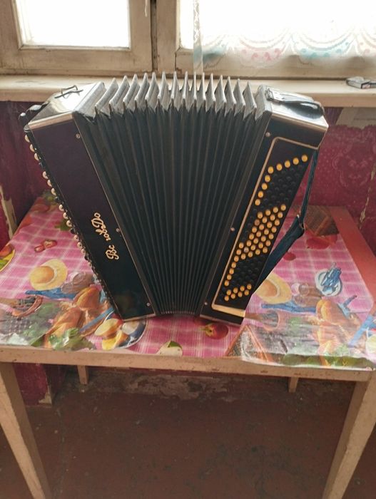 Продается баян в хорошем состоянии