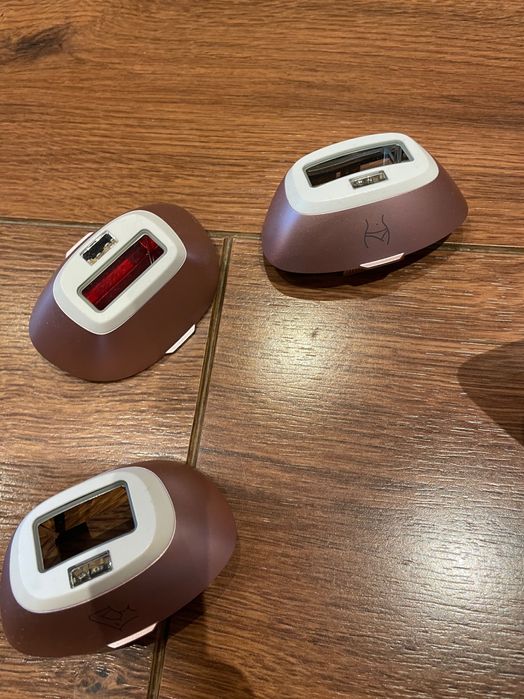 Фотоепилатор Philips Lumea 9000