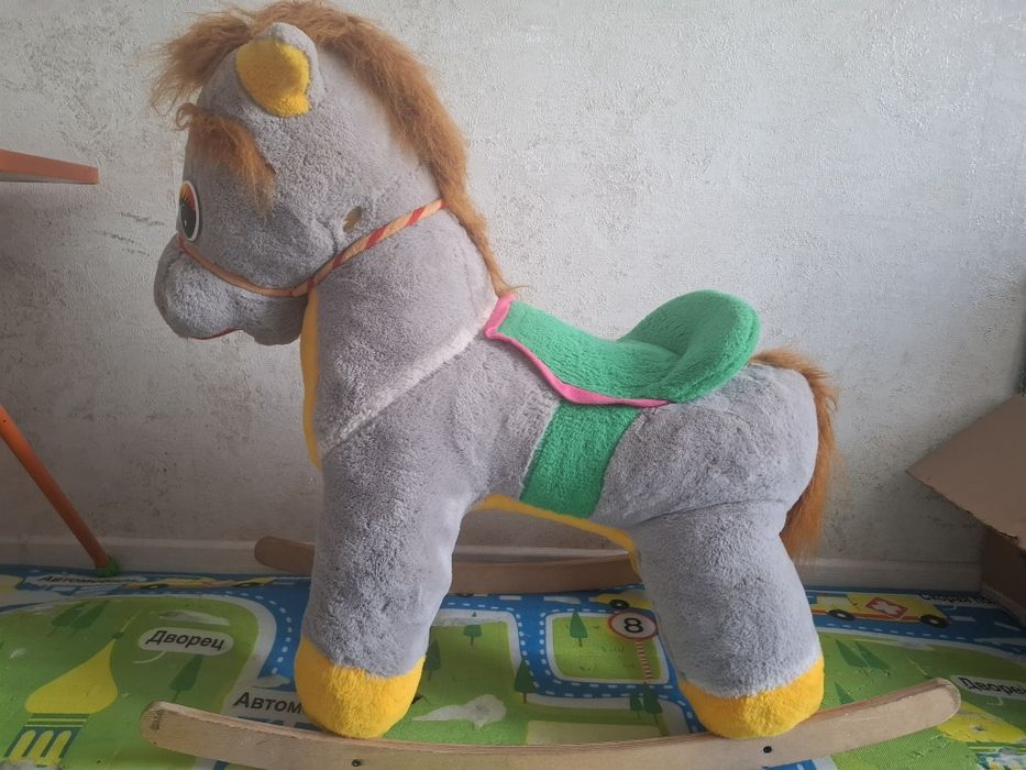 Лошадка качалка дерево