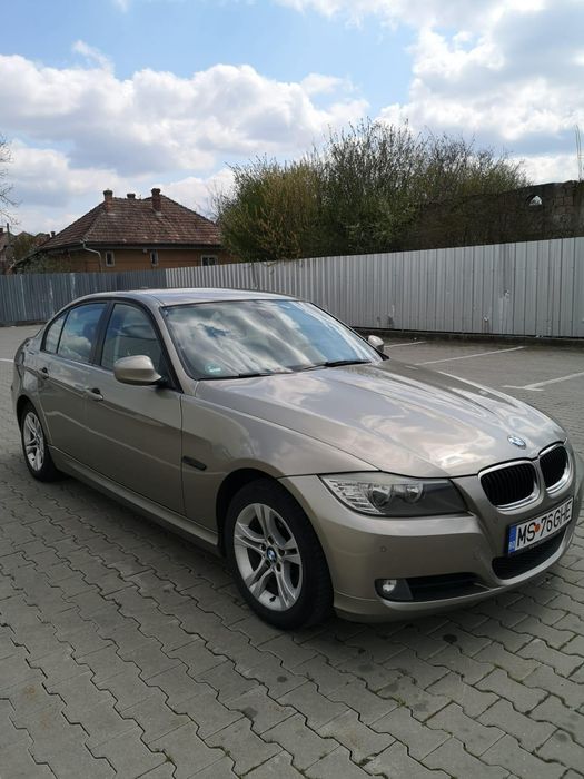 Vand BMW seria 3 E90 318d cu distribuția schimbata recent
