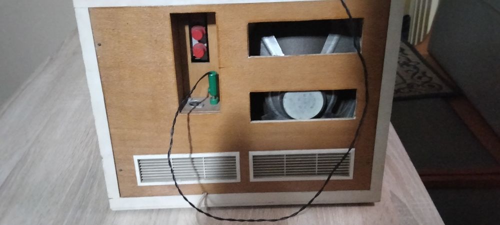 Aparat radio vintigi