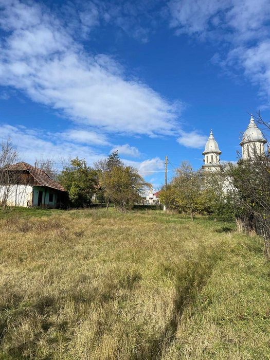 Casa veche cu teren intravilan jud. Mures Mihesu de Campie, centru