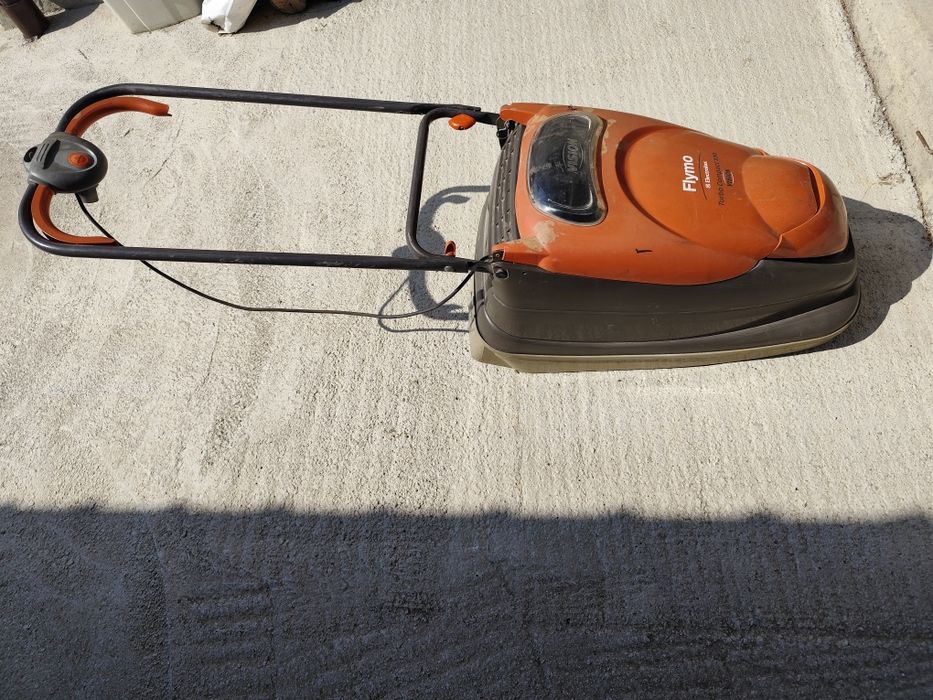 Електрическа косачка Flymo Electrolux
