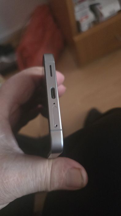 Samsung s24 ultra utilizat 8 luni 2600 roni