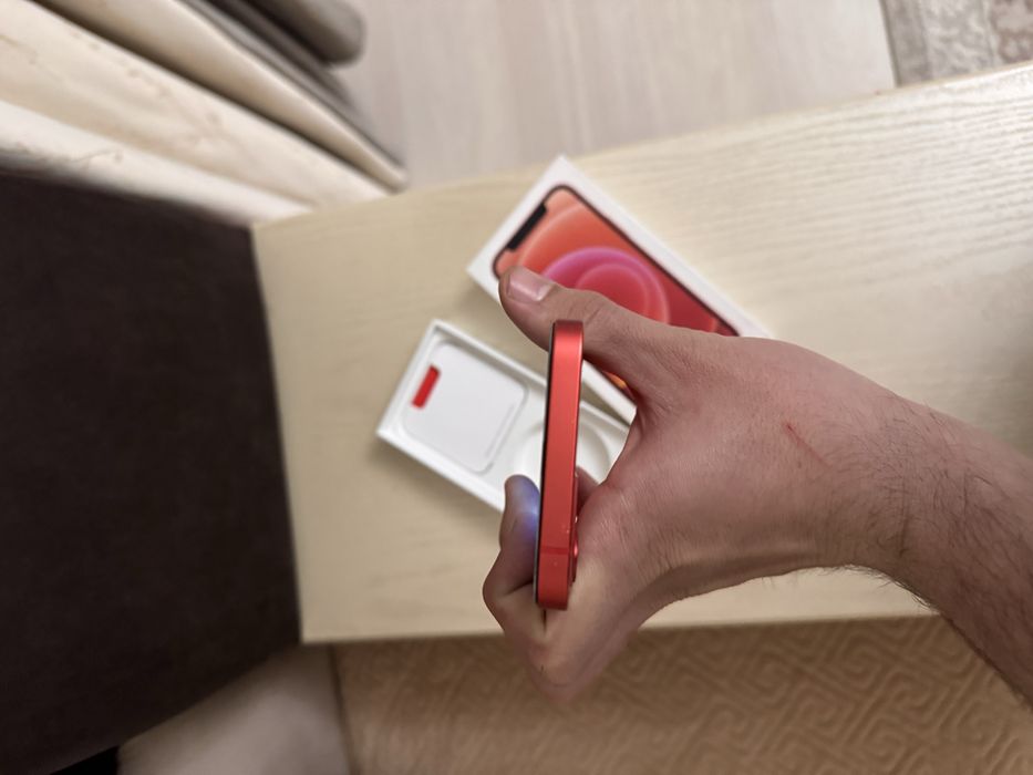 Продамм айфон 12