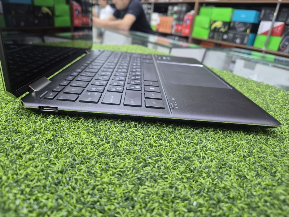 Ультрабук Премиум класса HP Spectre 13 intel Core i7 13го пок. 16/512