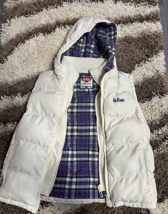 Елек на Lee Cooper