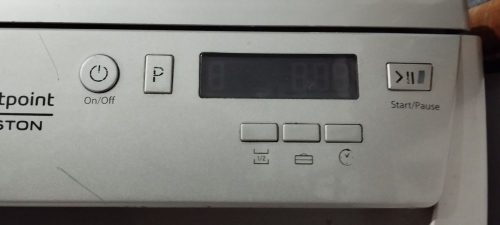 Продам посудомоечную машину