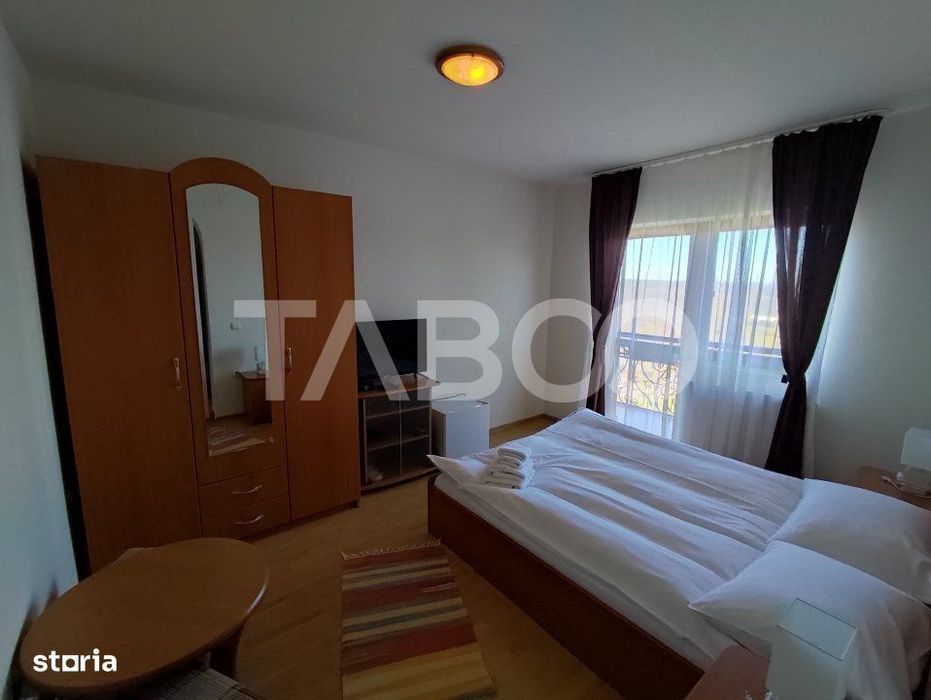 EXCLUSIVITATE - Casa 9 camere 615 mpu 9 bai 3600 mp teren in Fantanele