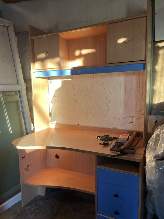 Продам парту в хорошем состоянии