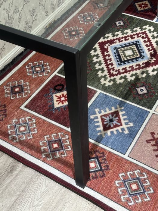 Стол обеденный! Срочно продам!