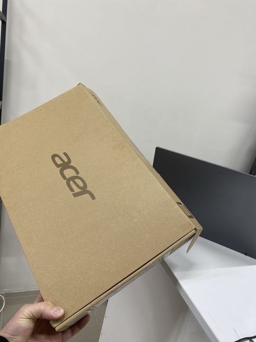 Acer Aspire Lite15 (новая)