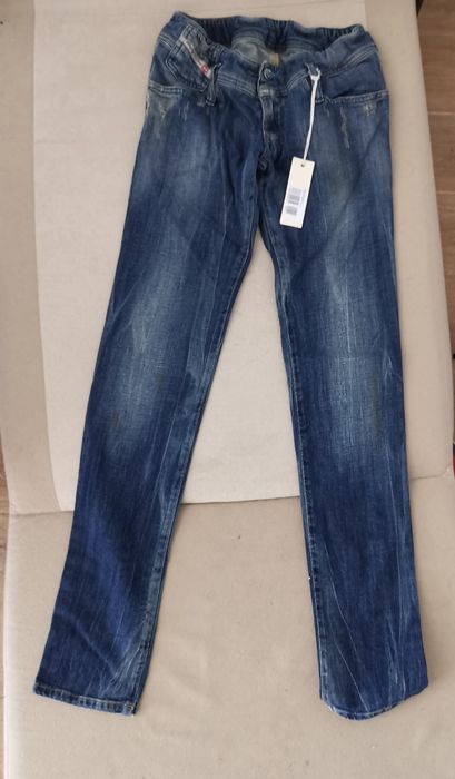 Дамски дънки Levi's и Diesel