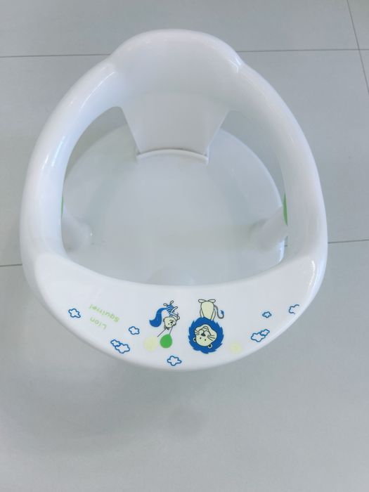 Vand scaun pentru baie copii