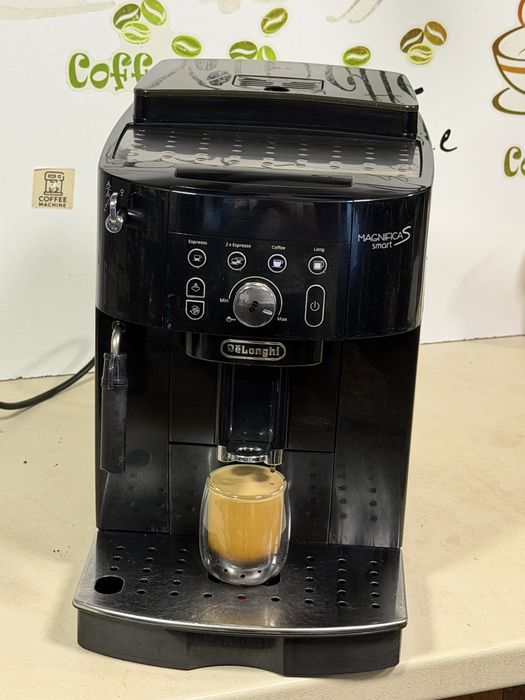 Кафемашина кафе автомат delonghi magnifica S smart с гаранция