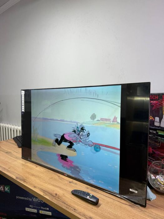Телевизор LG Smart TV