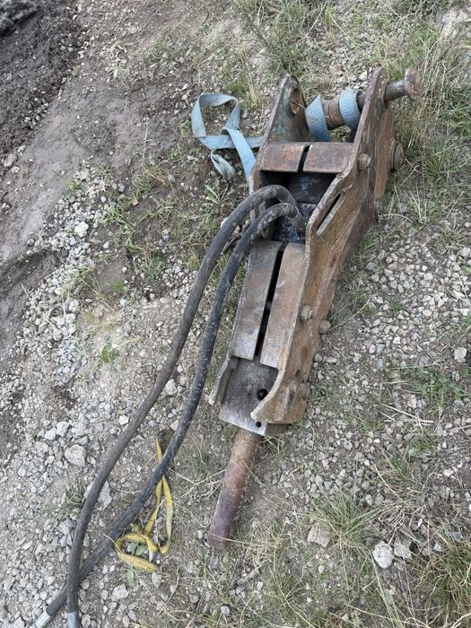 Picon miniexcavtor  greutate 150kg