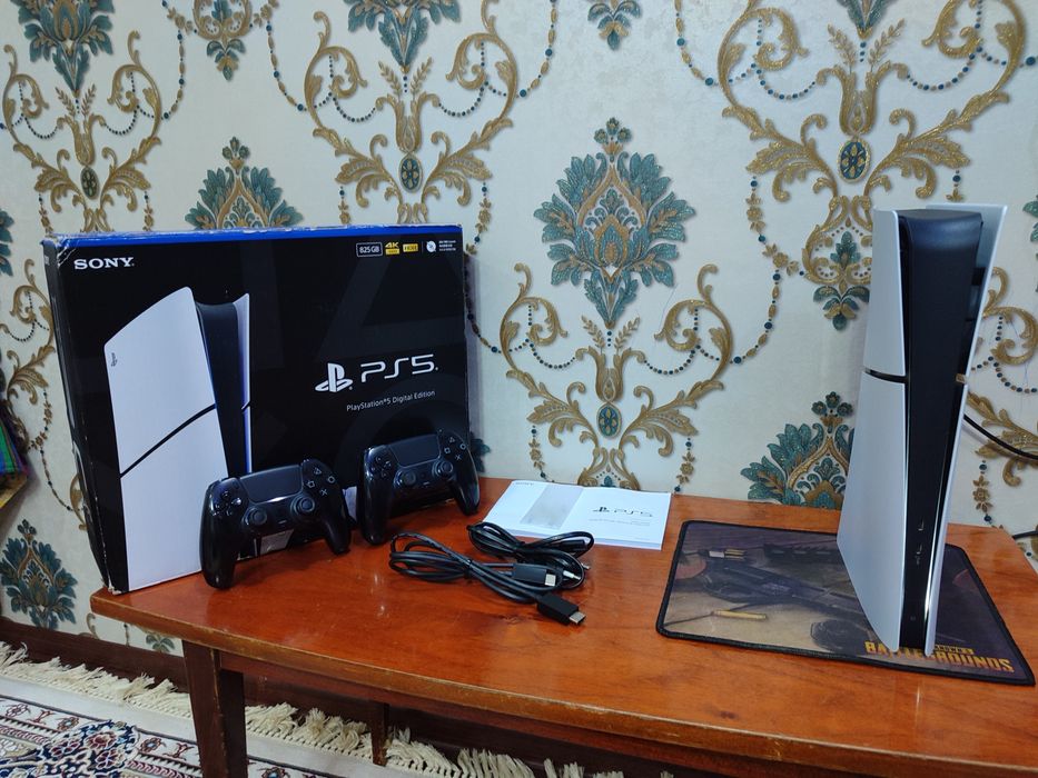Playstation 5 Slim
CF-2116 EVRO region yangi reviziyasidan.
Korpus ma