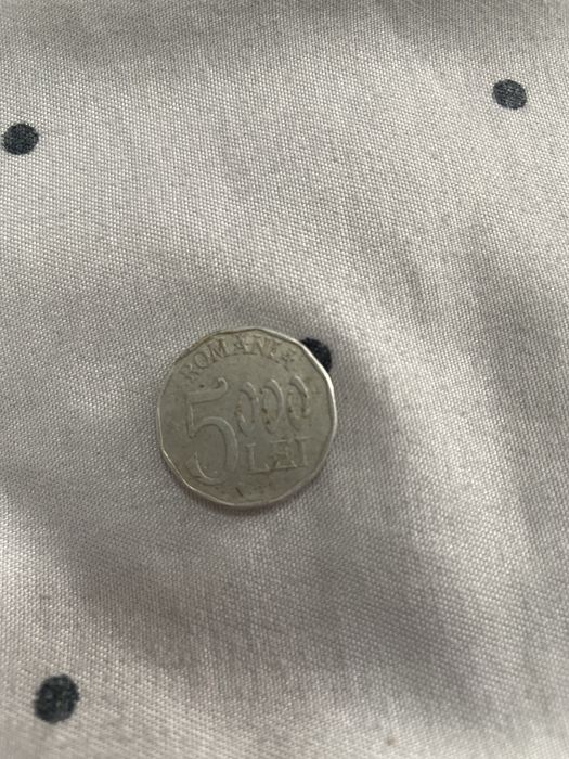 Moneda veche 5000 lei