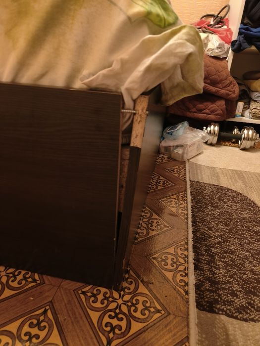 Продам двухспальную кровать 160*200