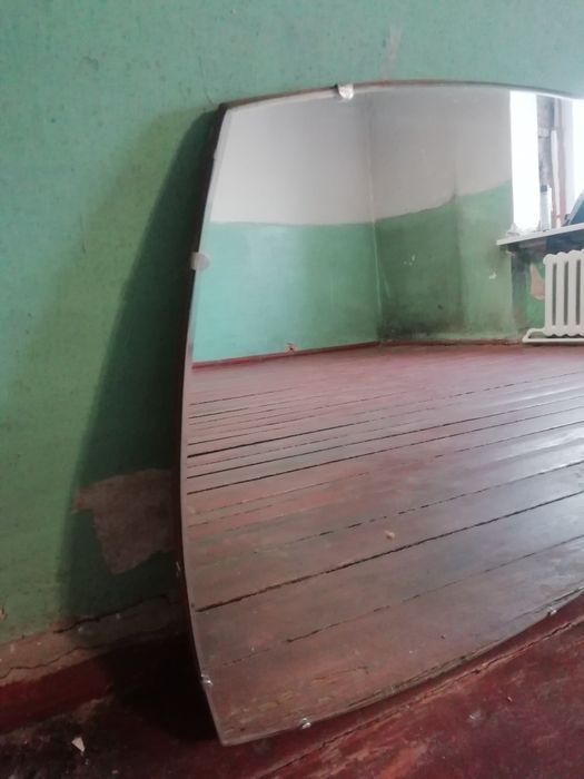 Зеркало настенное