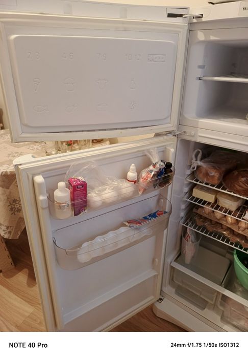 Продам холадильник индезит