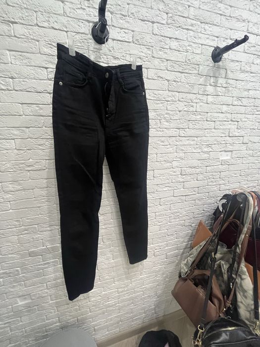 Джинсы продам размер 46