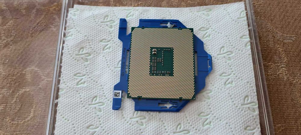 Procesor Server Intel Xeon E5-2630V3 SR206 2.40GHz 8CORE