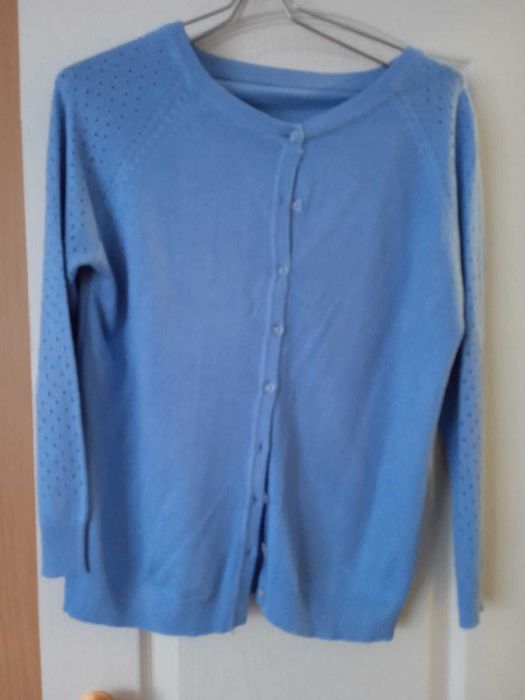 продам  женскую юбку, кофты, платье