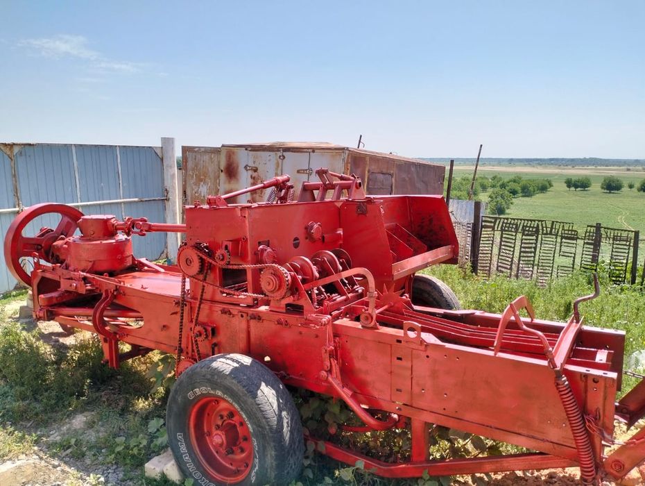 Продам прессподборщик