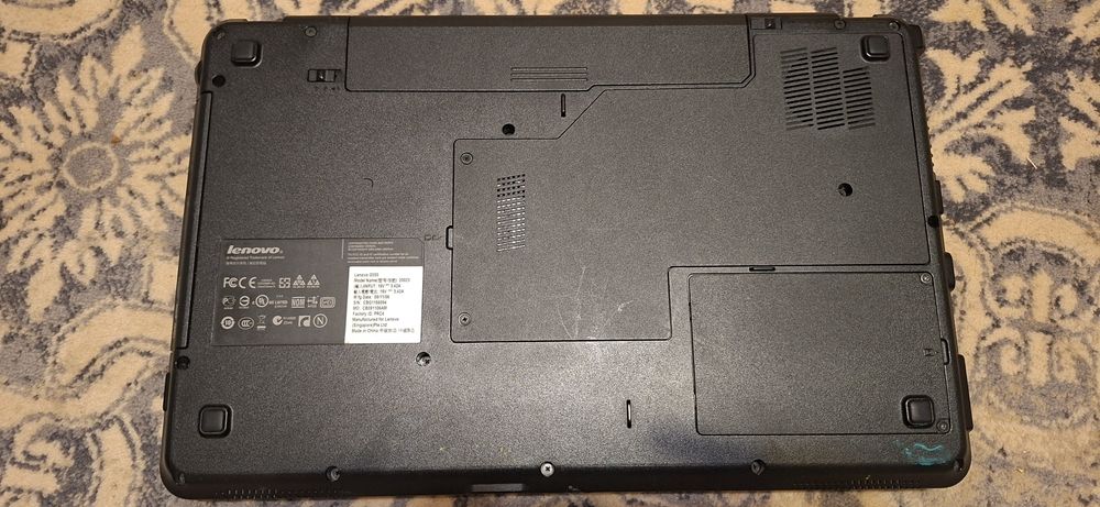 Laptop lenovo g550 20023