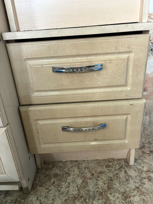 Кроватные тумбочки