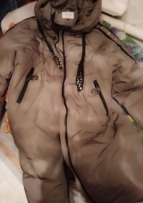 Продам зимнюю куртку